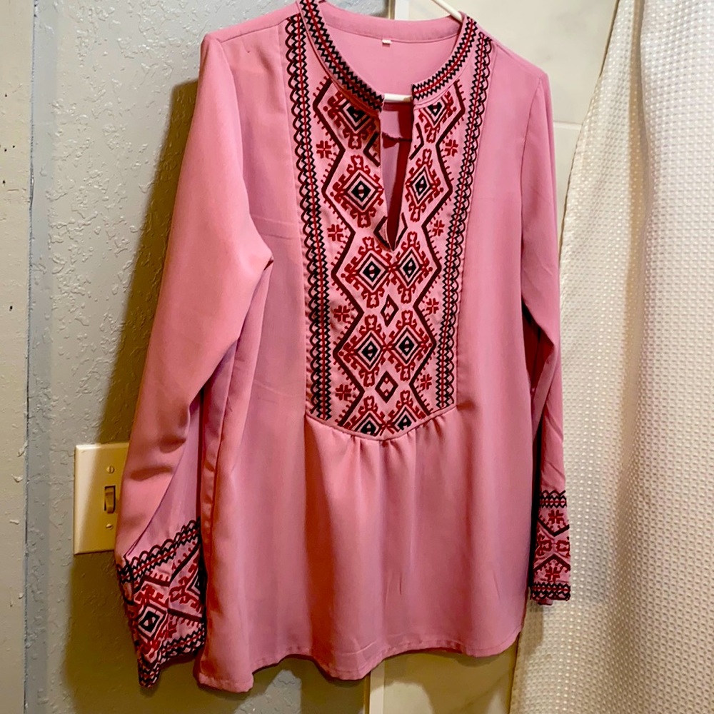 Detailed loose fitting shirt